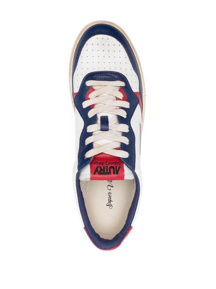Autry Medalist Low Super Vintage Sneakers