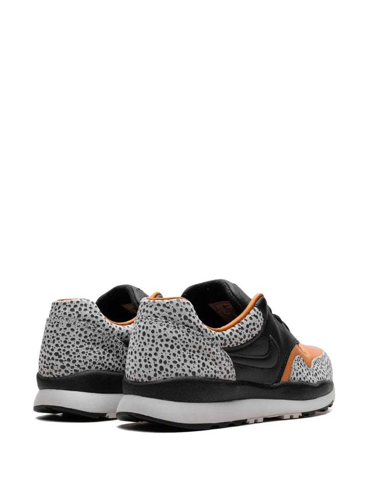Air Safari Electric Sneakers