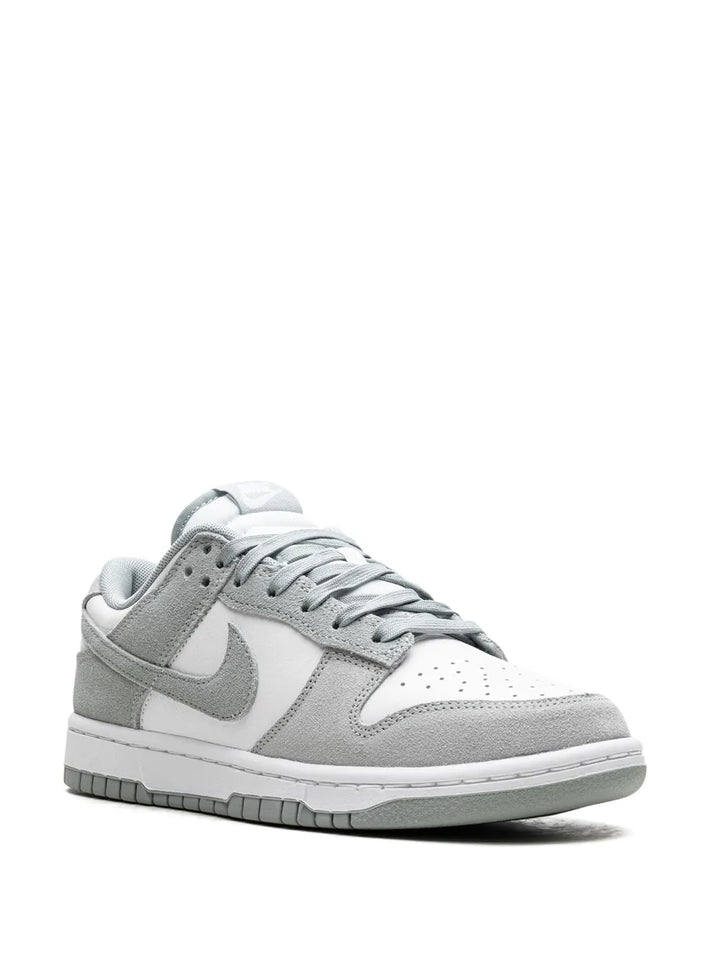 Dunk Low Light Pumice Sneakers