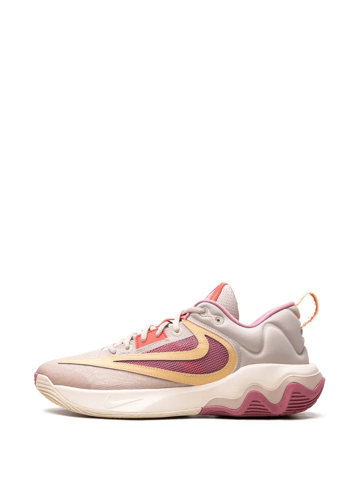 Giannis Immortality 3 Fossil Stone/Desert Berry Sneakers
