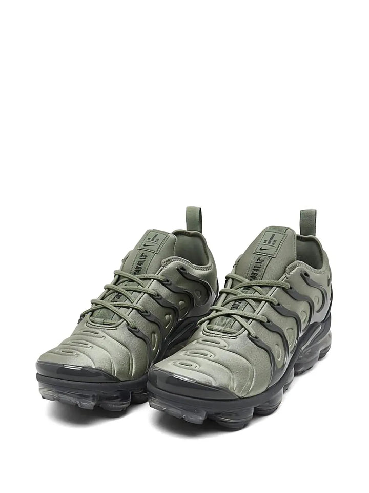 Air Vapormax Plus Sneakers