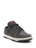 Dunk Low Sneakers