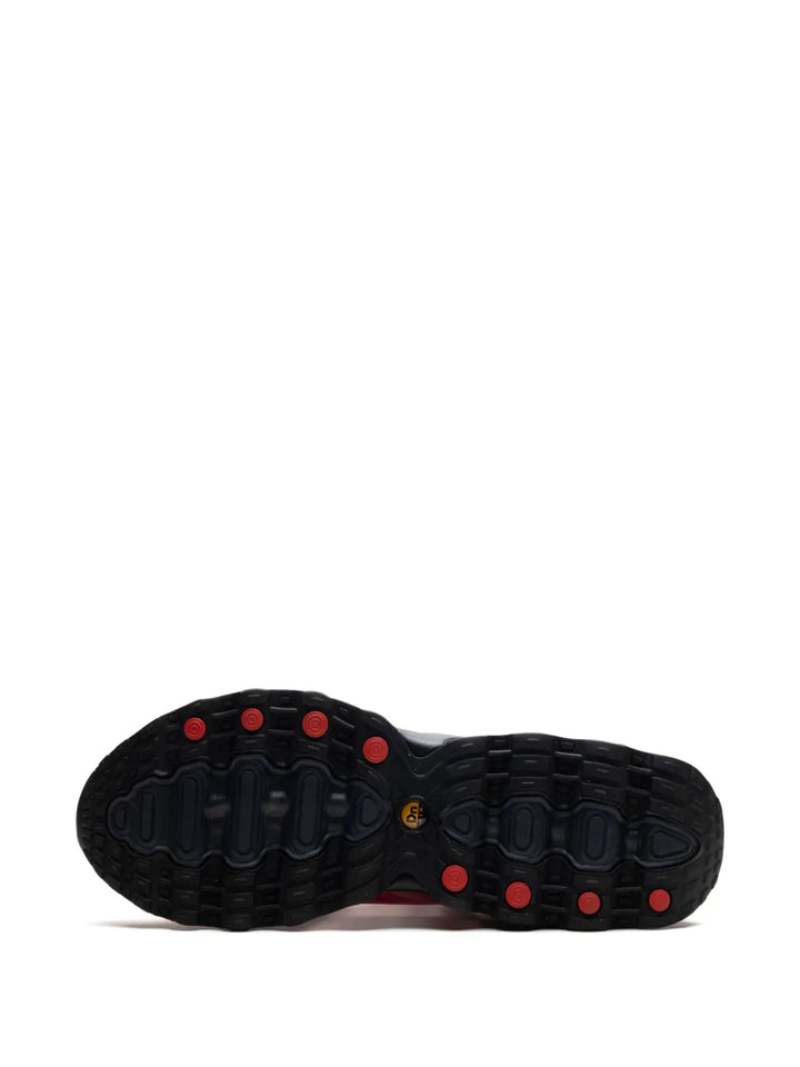 Air Max Dn8 Hyper Pink/Black Sneakers
