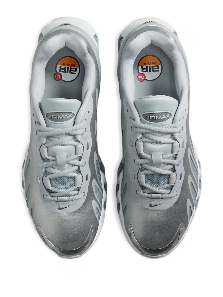Air Max Dn8 Wolf Grey/Metallic Silver Sneakers