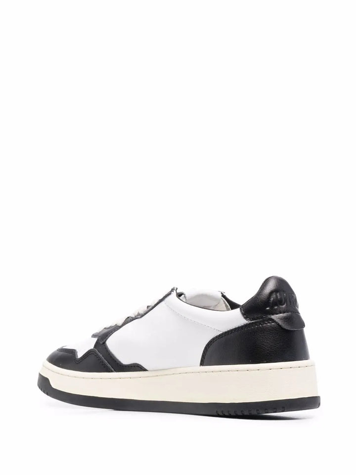Autry Medalist Low White/Black Sneakers