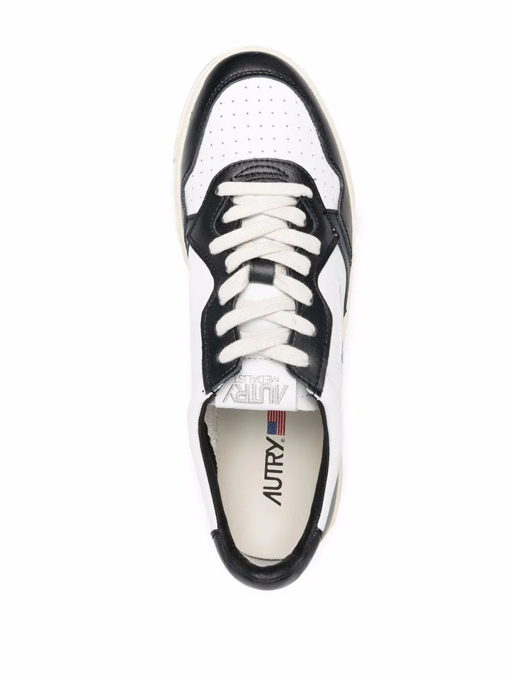 Autry Medalist Low White/Black Sneakers