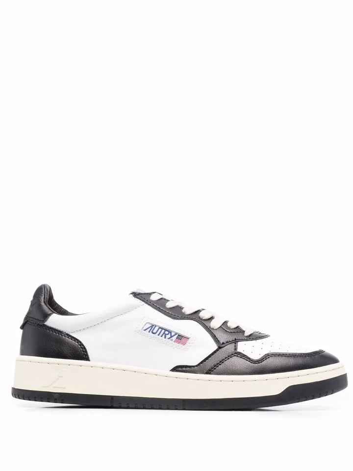 Autry Medalist Low White/Black Sneakers