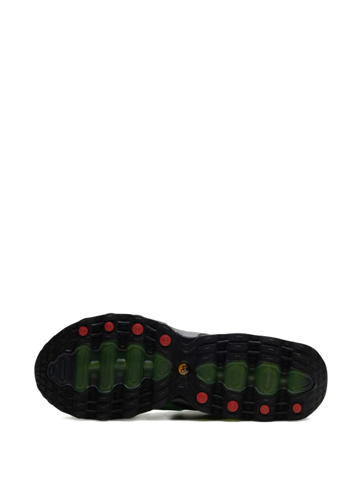 Air Max Dn8 Black/Green Sneakers