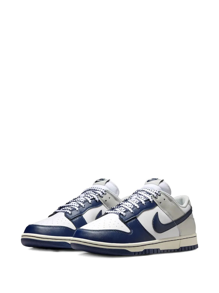 Dunk Low New York Yankees Sneakers