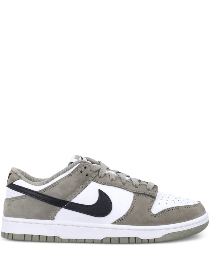 Dunk Low Suede Leather Sneakers