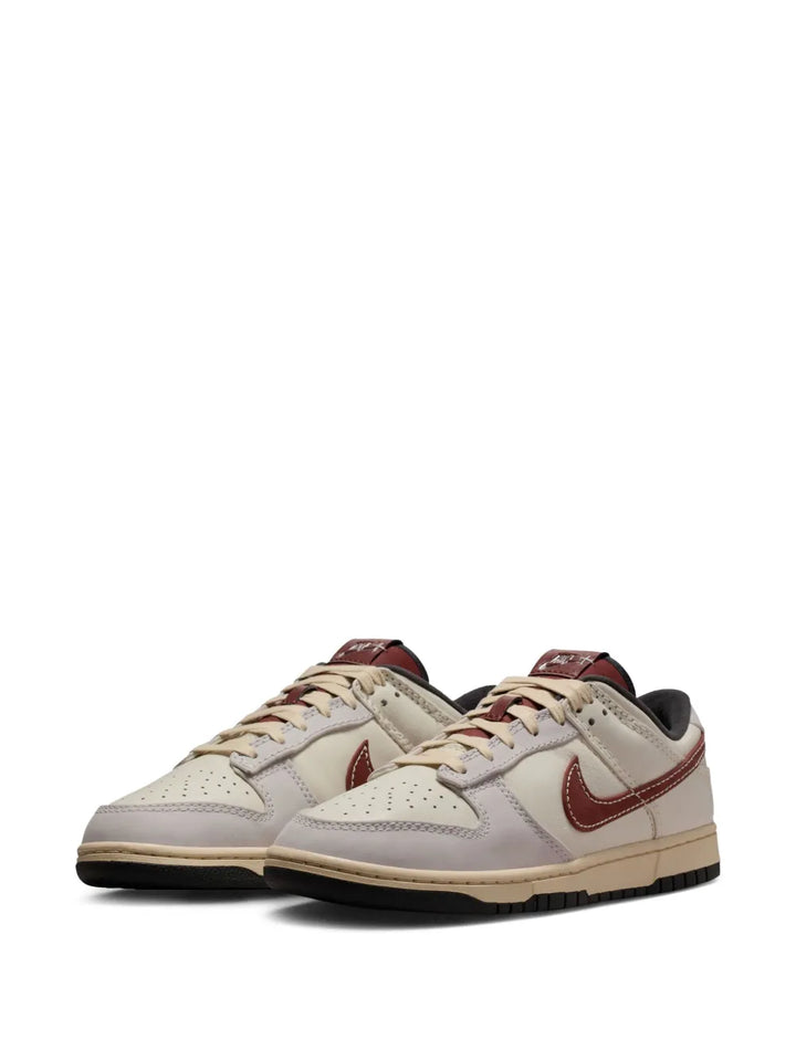 Dunk Low Lace-Up Sneakers