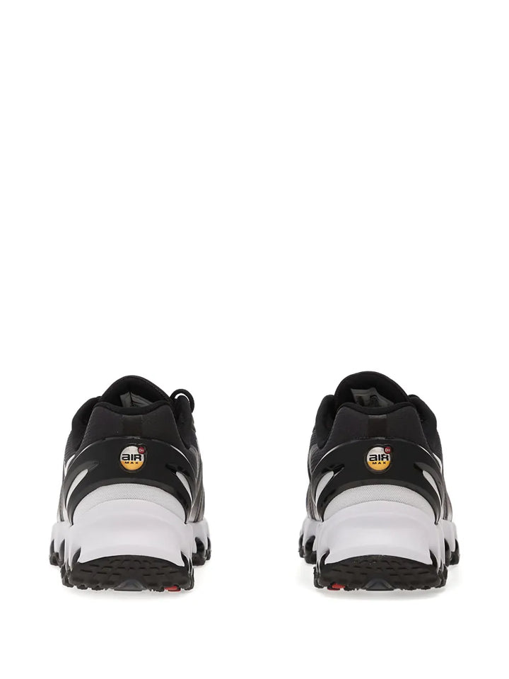 Air Max Dn8 Sneakers