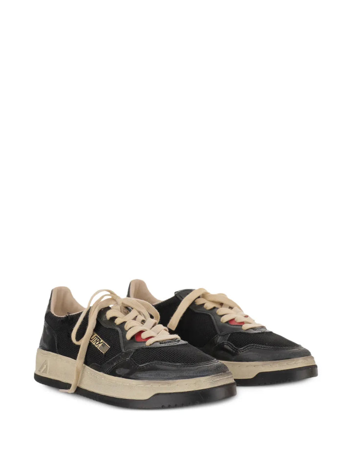 Autry Medalist Low Super Vintage Sneakers