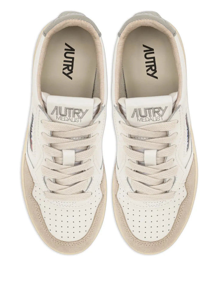 Autry Medalist Low Lace-Up Sneakers