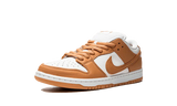  SB Dunk Low Light Cognac White