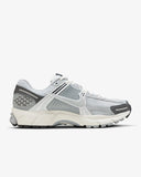  Air Zoom Vomero 5 Shoes