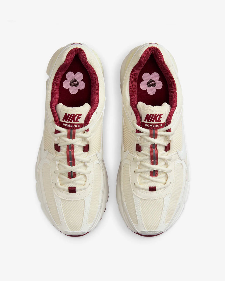  Air Zoom Vomero 5 Shoes